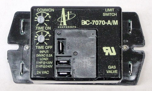 9776
